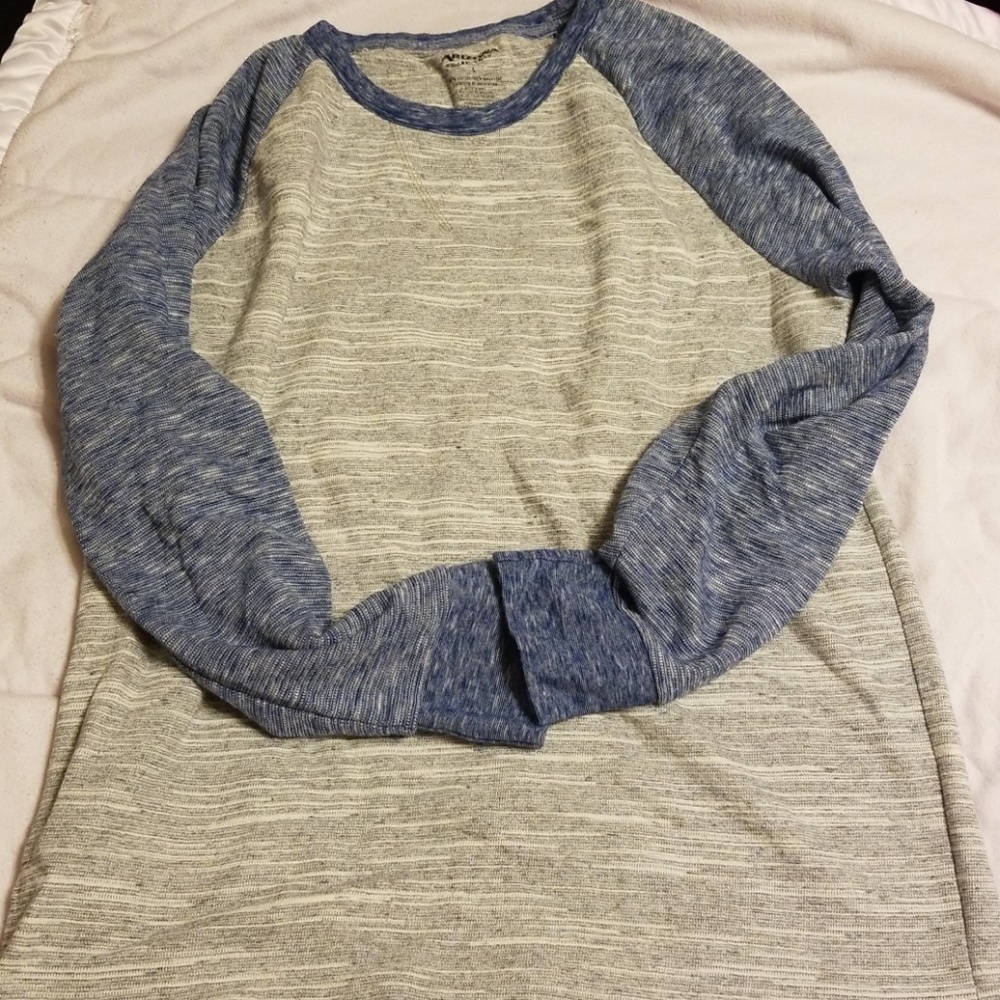 Mens long sleeve top